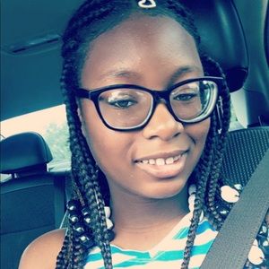 Meet your Posher, Alana